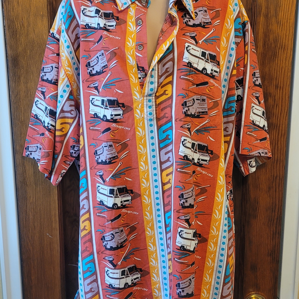 Snap Men's Retro Van Print Shirt - Orange and Blue